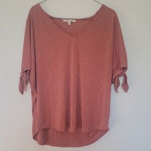 Green Envelope Mauve V-Neck Blouse with Tie Sleeves